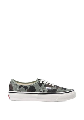 Vans Premium Authentic camouflage sneakers - Green