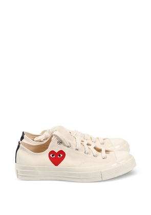 Comme Des Garçons Play heart-print low-top sneakers - Neutrals