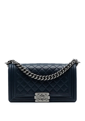 CHANEL Pre-Owned 2012 Old Medium Quilted Lambskin Boy Flap crossbody bag - Blue