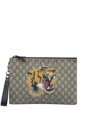 Gucci Pre-Owned 2000-2015 GG Supreme Tiger clutch bag - Neutrals