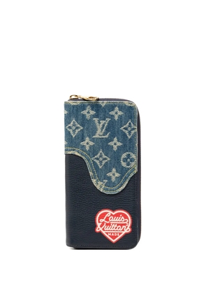 Louis Vuitton Pre-Owned 2000-2025 Nigo Monogram Denim and Taurillon Vertical Zippy Wallet long wallets - Blue
