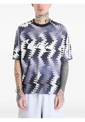 adidas zig-zag printed t-shirt - Grey