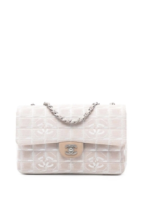 CHANEL Pre-Owned 2002-2003 Medium New Travel Line Nylon Single Flap shoulder bag - Neutrals