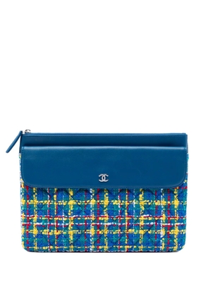 CHANEL Pre-Owned 2017-2018 CC Quilted Tweed and Lambskin Pouch clutch bag - Blue