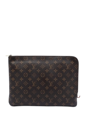 Louis Vuitton Pre-Owned 2017 Monogram Etui Voyage MM clutch bag - Brown