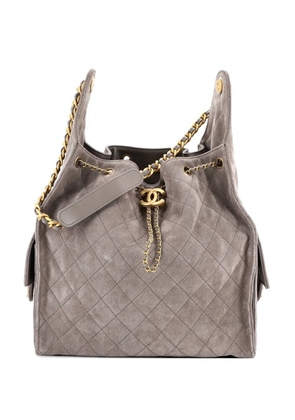 CHANEL Pre-Owned 25 Quilted Suede Medium hobo bag - Grey