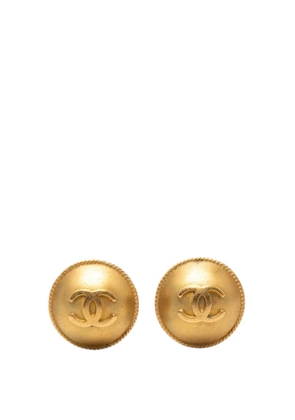 CHANEL Pre-Owned 1994 Gold Plated CC Button Clip on Earrings costume earrings