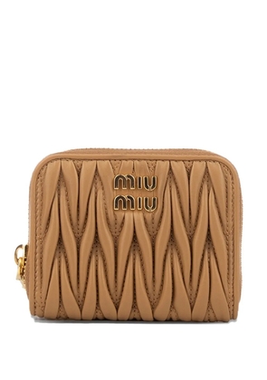 Miu Miu quilted zip wallet - Brown