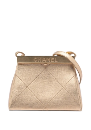 CHANEL Pre-Owned 2019 Small Calfskin Kiss Lock Frame Bag crossbody bag - Gold