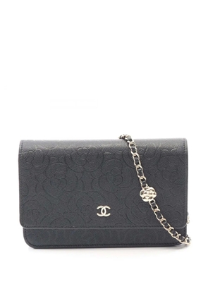 CHANEL Pre-Owned 2021-2026 CC Embossed Caviar Camellia Wallet On Chain crossbody bag - Black