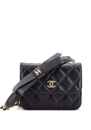 CHANEL Pre-Owned Bow Strap Card Holder on Chain Quilted Lambskin clutch bag - Black