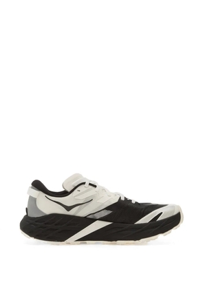 HOKA Speedgoat 7 low-top sneakers - Black