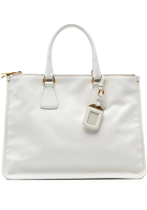 Prada Pre-Owned 2010-2025 Saffiano Lux Double Zip tote bag - White
