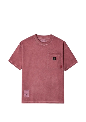 izzue x Alpha Industries patch-pocket T-shirt - Red