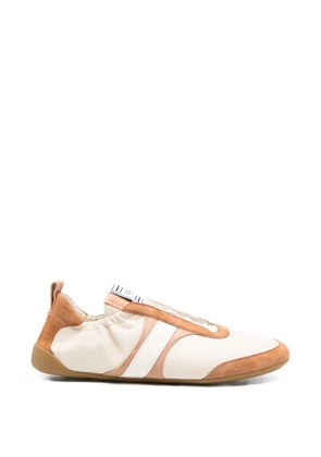 Chloé Kick logo-engraved sneakers - Neutrals