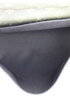 Louis Vuitton Pre-Owned Pulse Messenger Monogram Canvas and Calfskin crossbody bag - Black