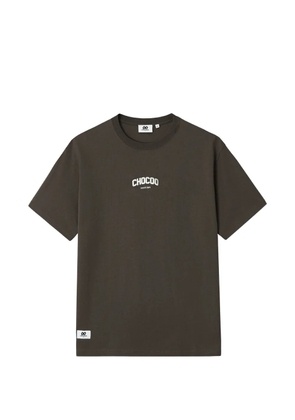 CHOCOOLATE logo-print T-shirt - Brown