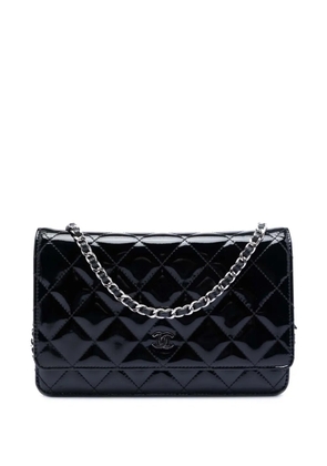 CHANEL Pre-Owned 2012-2013 CC Quilted Patent Wallet On Chain crossbody bag - Black