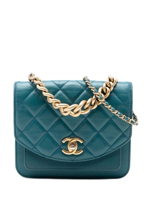 CHANEL Pre-Owned 2019 Mini Quilted Calfskin and Caviar Chain Handle Flap satchel - Blue
