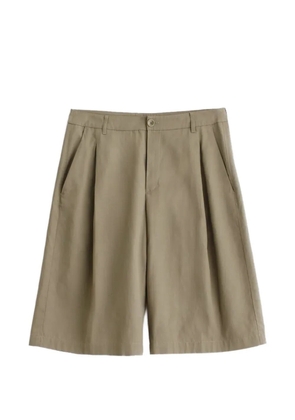 A Kind of Guise Juno pleated tailored shorts - Green