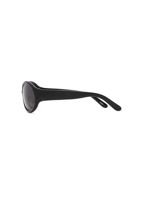 Chimi Giada Sunglasses in Black.