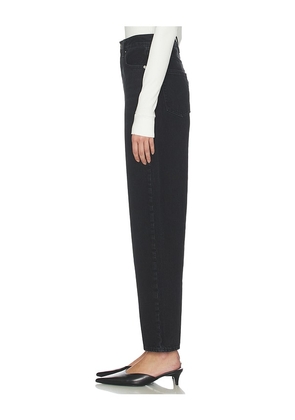 FRAME The Neat Jeans in Black. Size 24. Also in 23.