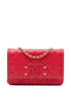 CHANEL Pre-Owned 2018 Caviar CC Filigree Wallet On Chain crossbody bag - Red
