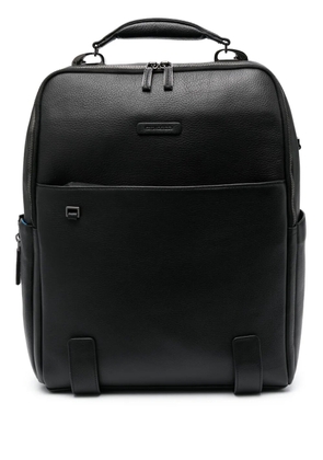 PIQUADRO logo-patch leather backpack - Black