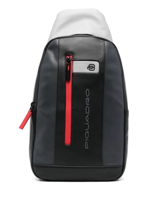 PIQUADRO logo-embossed backpack - Black