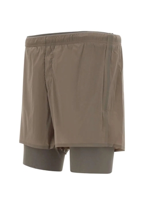 Satisfy TechSilk™ 8' double-layer running shorts - Brown