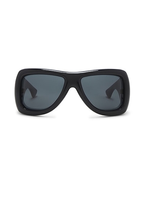 Saint Laurent Howl Oversize Sunglasses in Black - Black. Size all.