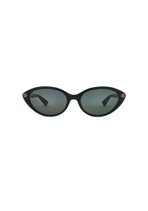 Gucci Cat Eye Sunglasses in Black,Grey.