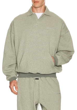 Fear of God ESSENTIALS Signature 90's Polo Sweatshirt in Concrete Heather & Dark Concrete Heather - Grey. Size L (also in M, S, XL/1X, XS, XXL/2X,...