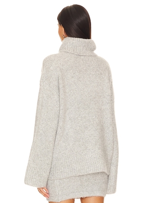 SNDYS Winnie Jumper in Light Grey. Size M. Also in L, S, XL, XS, XXL, XXS.