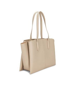 Freja New York Paloma Tote in Neutral.