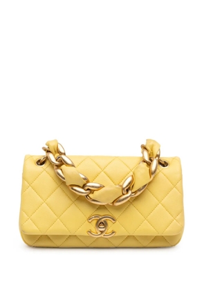 CHANEL Pre-Owned 2021 Quilted Lambskin Chain Is More Flap satchel - Yellow