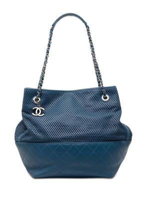 CHANEL Pre-Owned 2012-2013 Perforated Calfskin Up In The Air North South tote bag - Blue