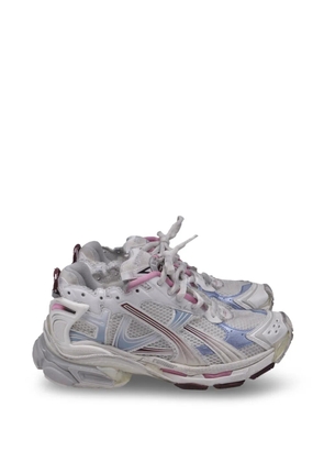 Balenciaga Pre-Owned gradient runner sneakers - White