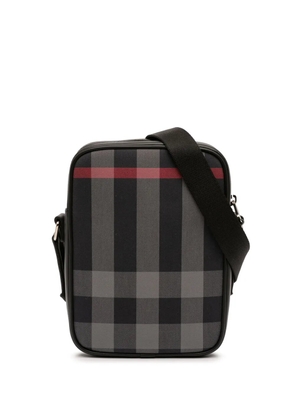 Burberry Pre-Owned 2023-2026 Giant Check Nylon Vertical Paddy crossbody bag - Blue