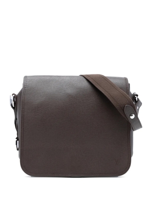 Louis Vuitton Pre-Owned 2009 Taiga Andrei crossbody bag - Brown