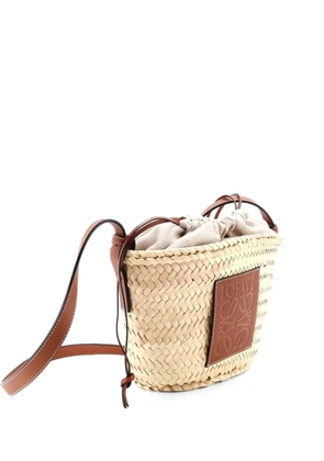 Loewe Pre-Owned Drawstring Bucket Raffia and Leather crossbody bag - Brown