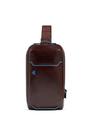 PIQUADRO Personalizable crossbody bag - Brown