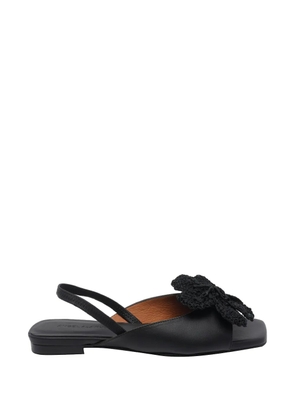 ANGEL ALARCON flower square-toe slingback - Black