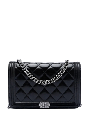 CHANEL Pre-Owned 2020 Quilted Shiny Aged Calfskin Boy Wallet On Chain crossbody bag - Black