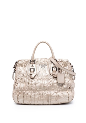 Prada Pre-Owned 2010-2026 Nappa Gaufre satchel - Gold
