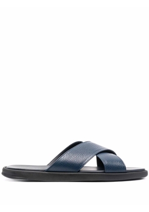 Doucal's crossover strap sandals - Blue