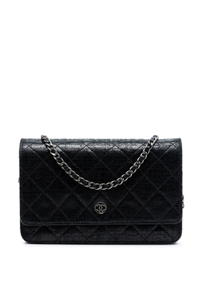 CHANEL Pre-Owned 2013-2014 CC Quilted Crinkled Patent Wallet On Chain crossbody bag - Black