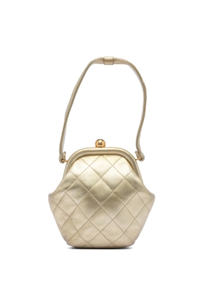 CHANEL Pre-Owned 1994-1996 CC Metallic Quilted Lambskin Kisslock Frame handbag - Gold