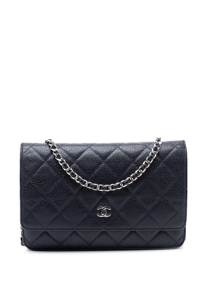 CHANEL Pre-Owned 2013-2014 CC Quilted Caviar Wallet on Chain crossbody bag - Blue