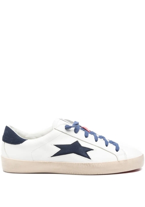 Ishikawa leather sneakers - White